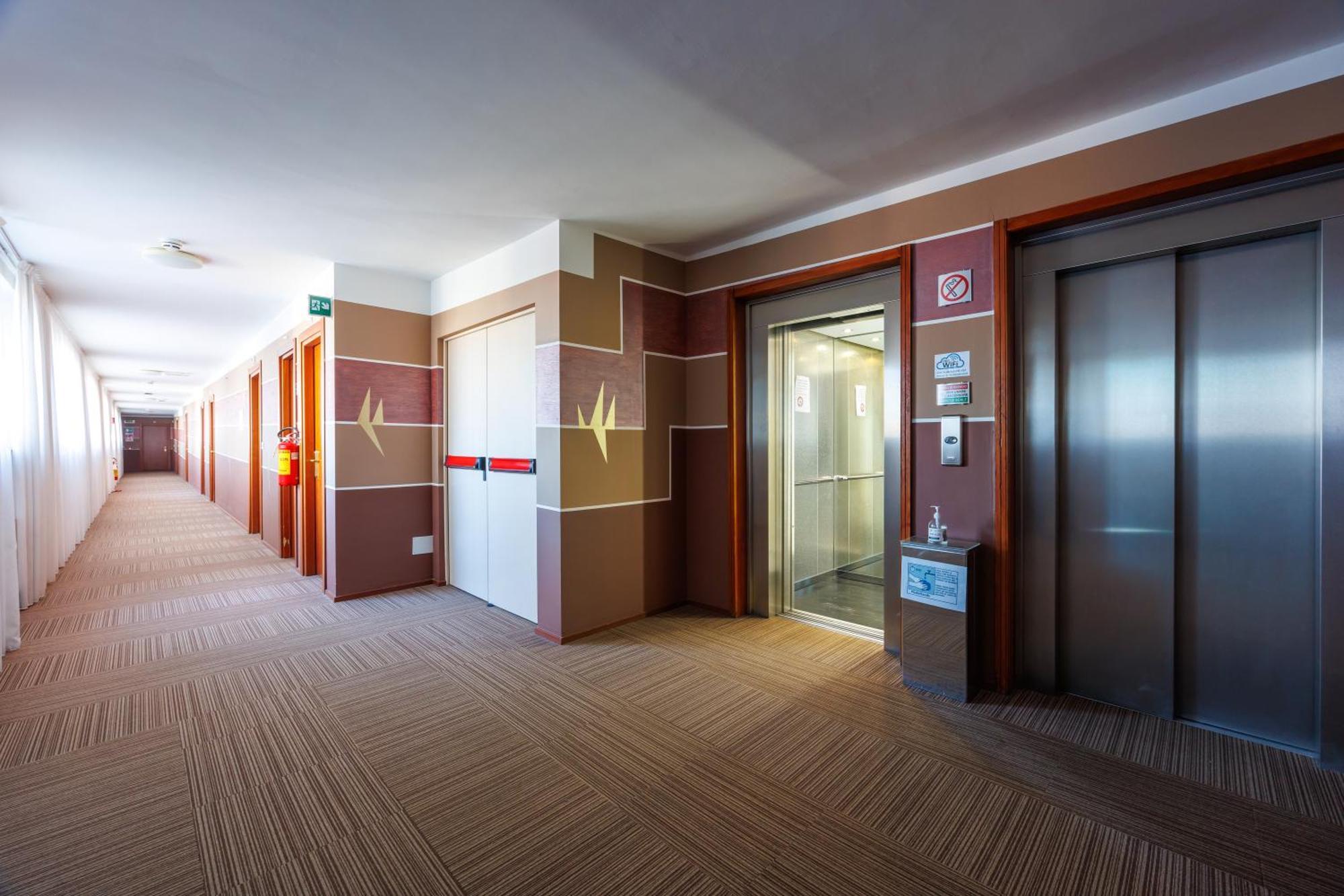 Residence Hotel Torino Uno Exterior foto