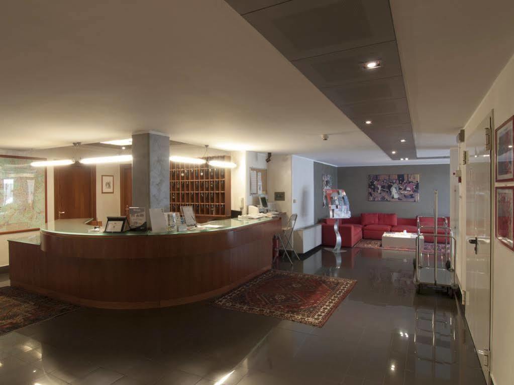 Residence Hotel Torino Uno Exterior foto