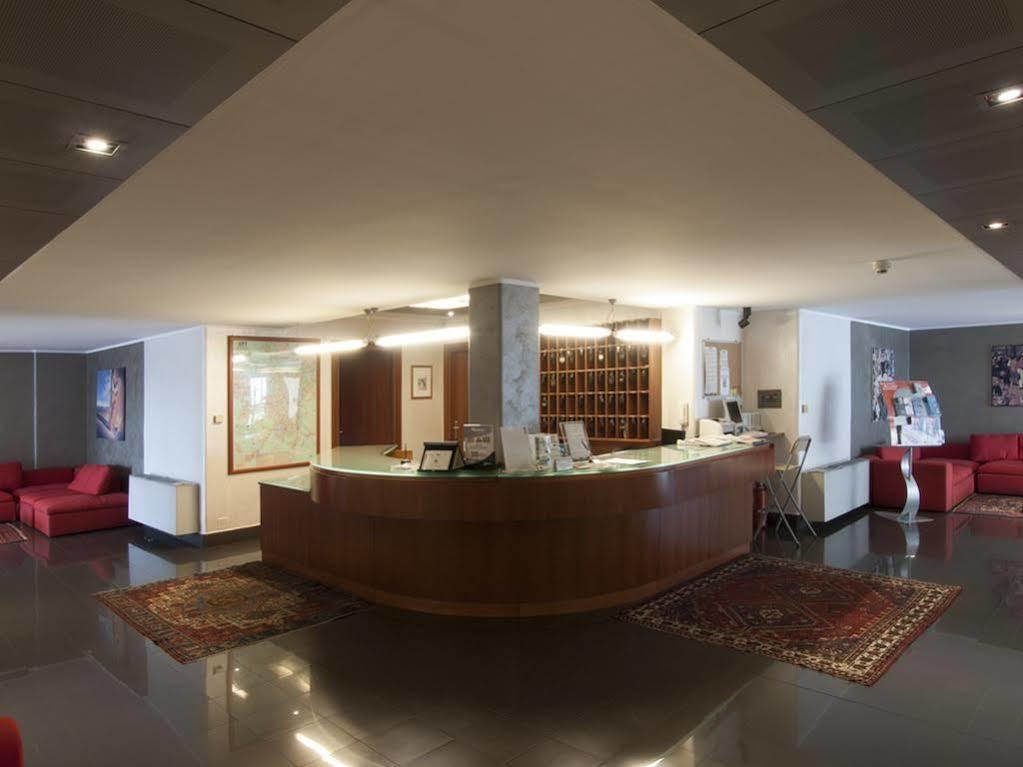 Residence Hotel Torino Uno Exterior foto